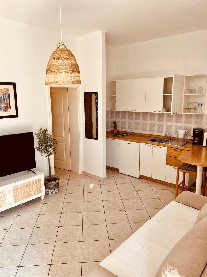 Villa Jela - With Pool Нівице Екстер'єр фото